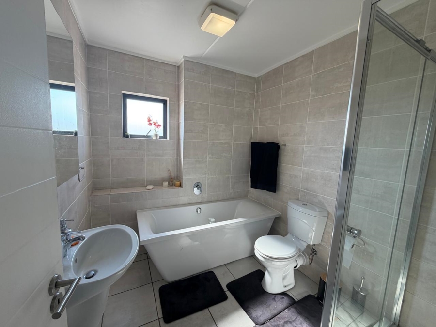 1 Bedroom Property for Sale in Linbro Park Gauteng