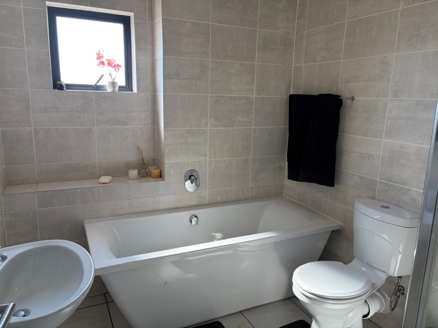 1 Bedroom Property for Sale in Linbro Park Gauteng