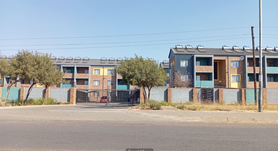 2 Bedroom Property for Sale in Lotus Gardens Gauteng