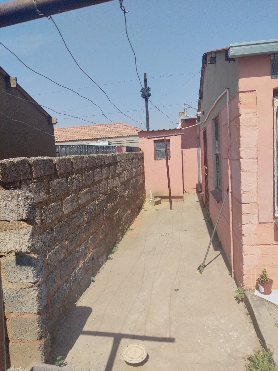 2 Bedroom Property for Sale in Palm Ridge Gauteng