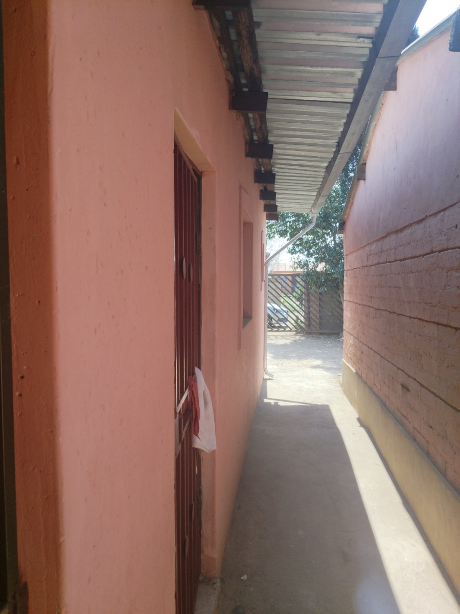 2 Bedroom Property for Sale in Palm Ridge Gauteng