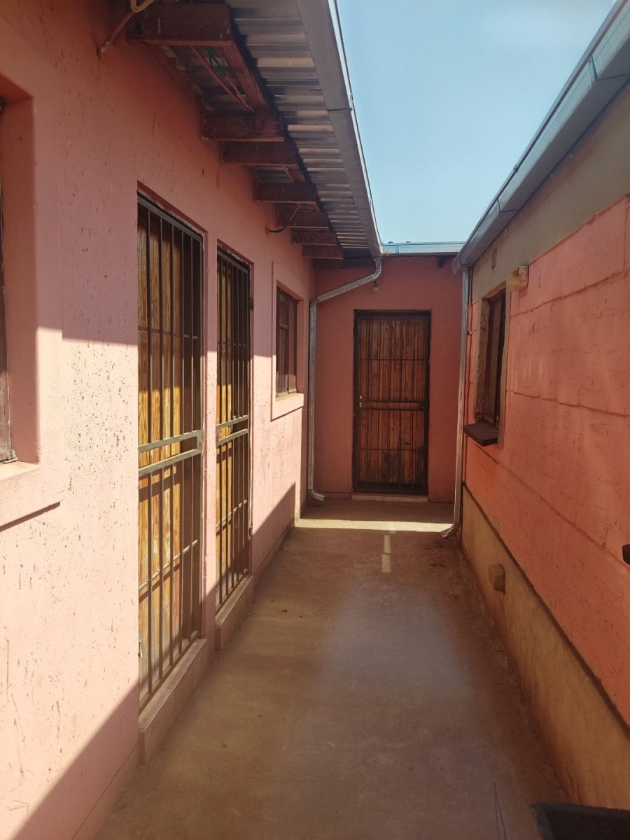 2 Bedroom Property for Sale in Palm Ridge Gauteng