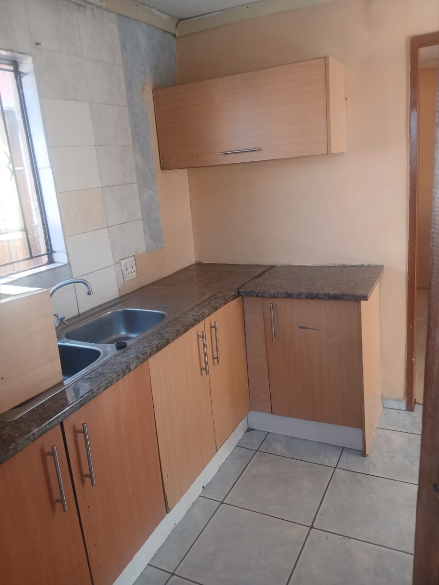 2 Bedroom Property for Sale in Palm Ridge Gauteng