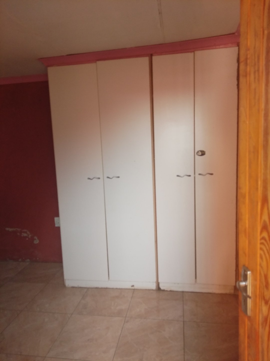 2 Bedroom Property for Sale in Palm Ridge Gauteng