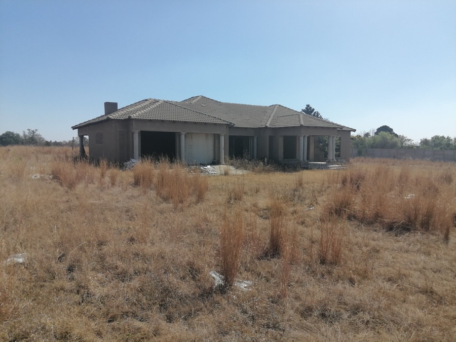 To Let Commercial Property for Rent in Glen Austin Gauteng