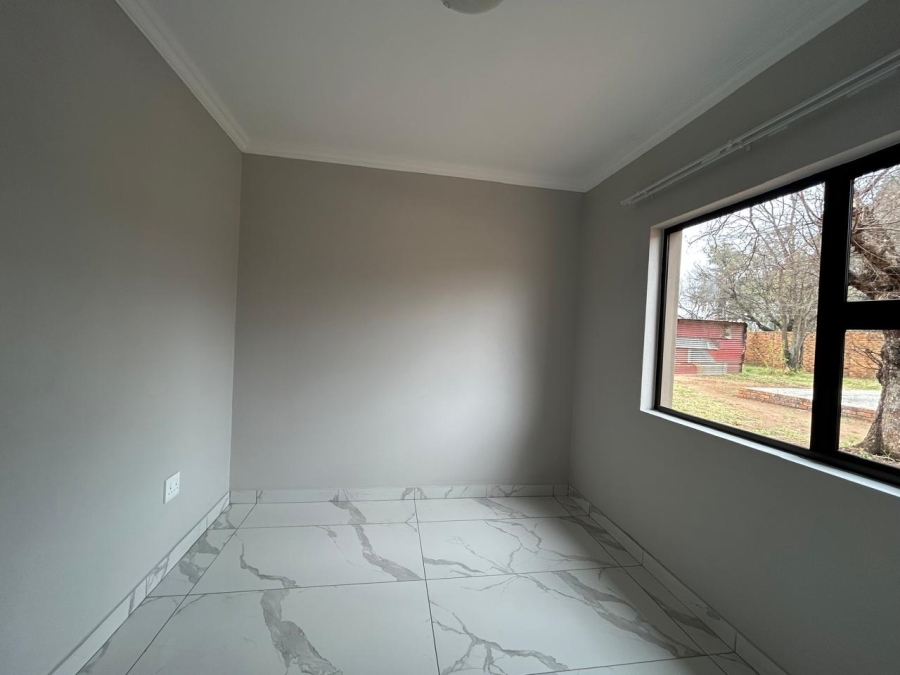 3 Bedroom Property for Sale in Dersley Gauteng