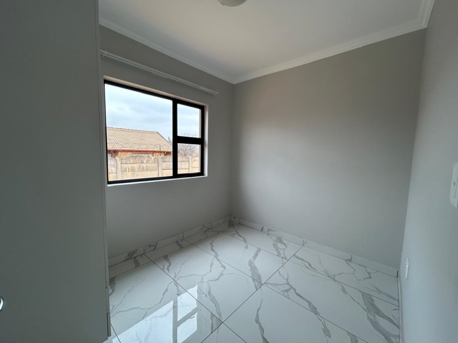 3 Bedroom Property for Sale in Dersley Gauteng
