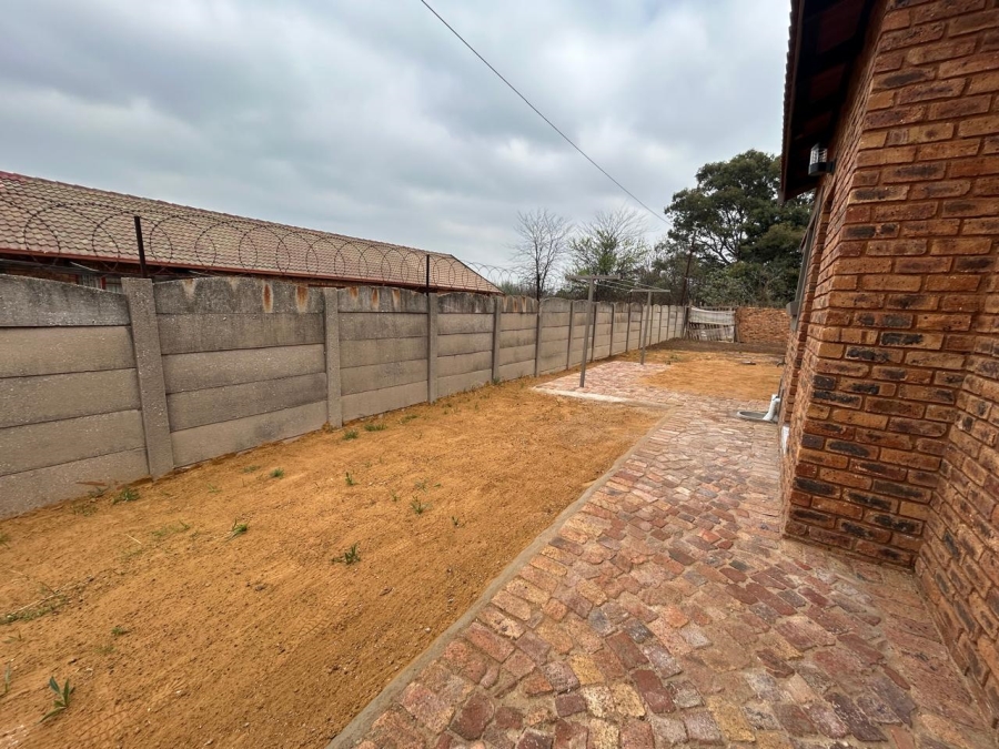 3 Bedroom Property for Sale in Dersley Gauteng