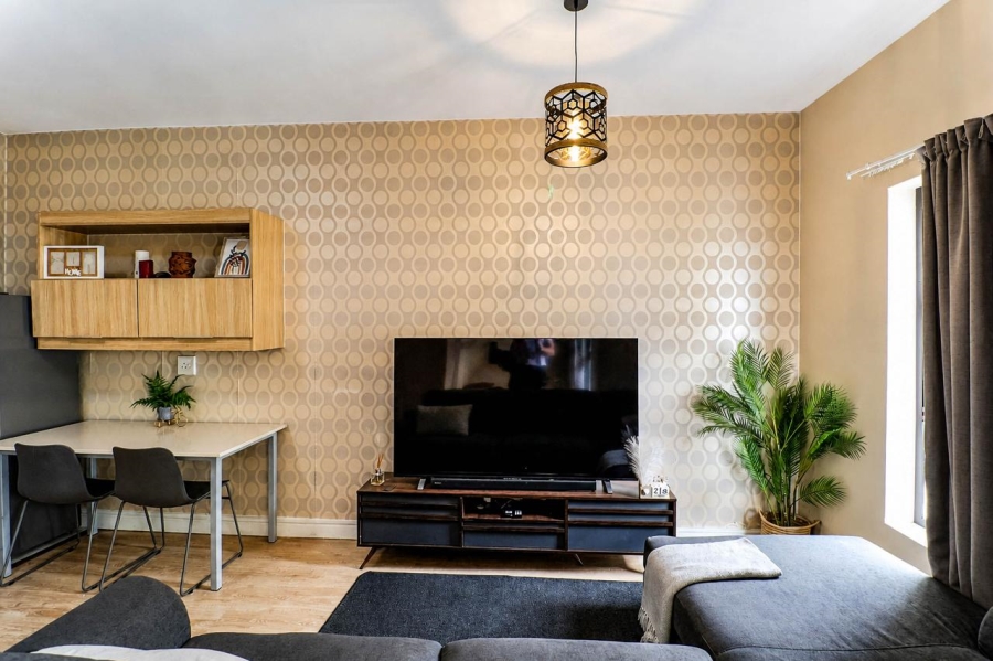 To Let 1 Bedroom Property for Rent in Edenburg Gauteng
