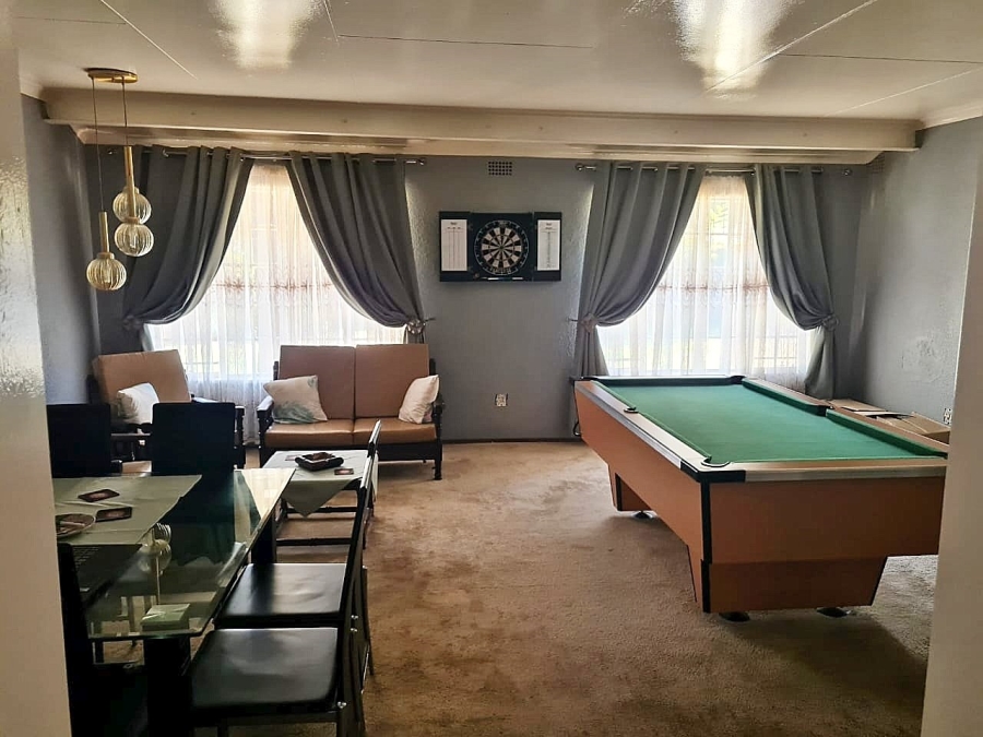 4 Bedroom Property for Sale in Brakpan Central Gauteng
