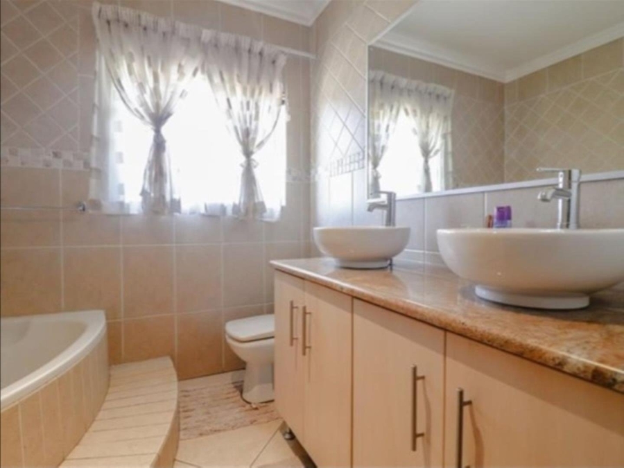  Bedroom Property for Sale in Emfuleni Golf Estate Gauteng