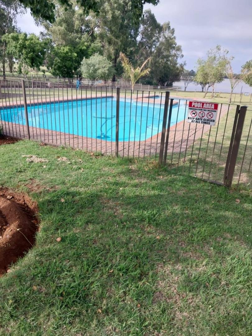 2 Bedroom Property for Sale in Vaal Marina Gauteng