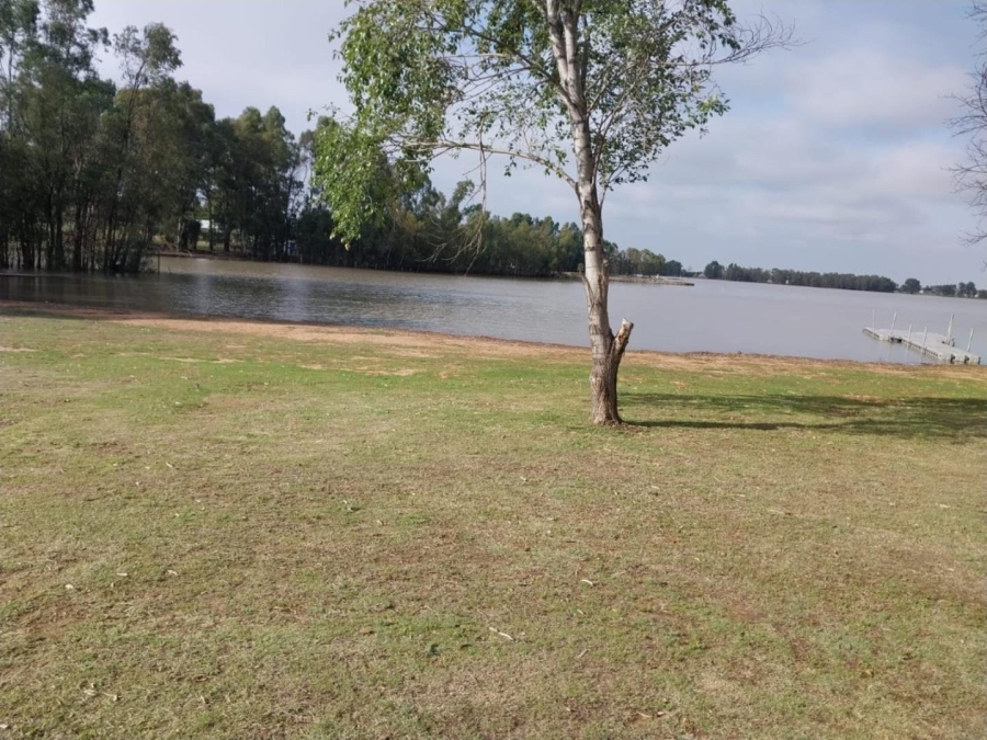 2 Bedroom Property for Sale in Vaal Marina Gauteng