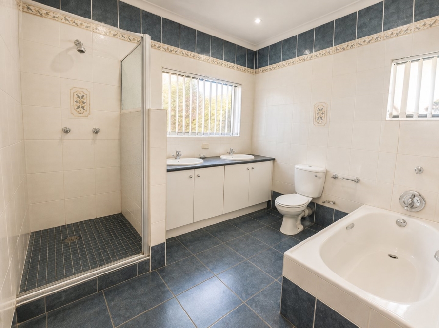 3 Bedroom Property for Sale in Clubview Gauteng