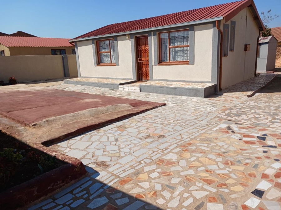 2 Bedroom Property for Sale in Tlamatlama Gauteng
