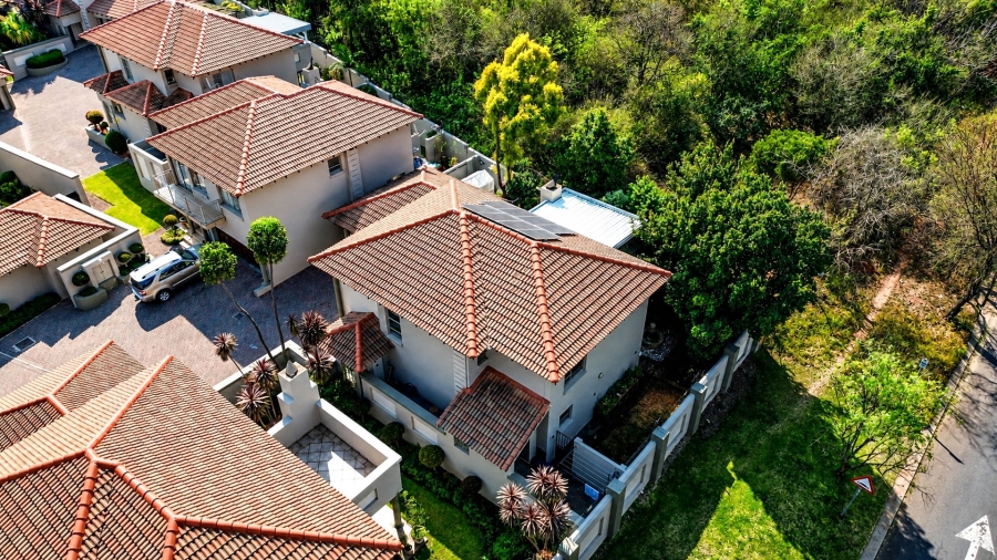3 Bedroom Property for Sale in Faerie Glen Gauteng