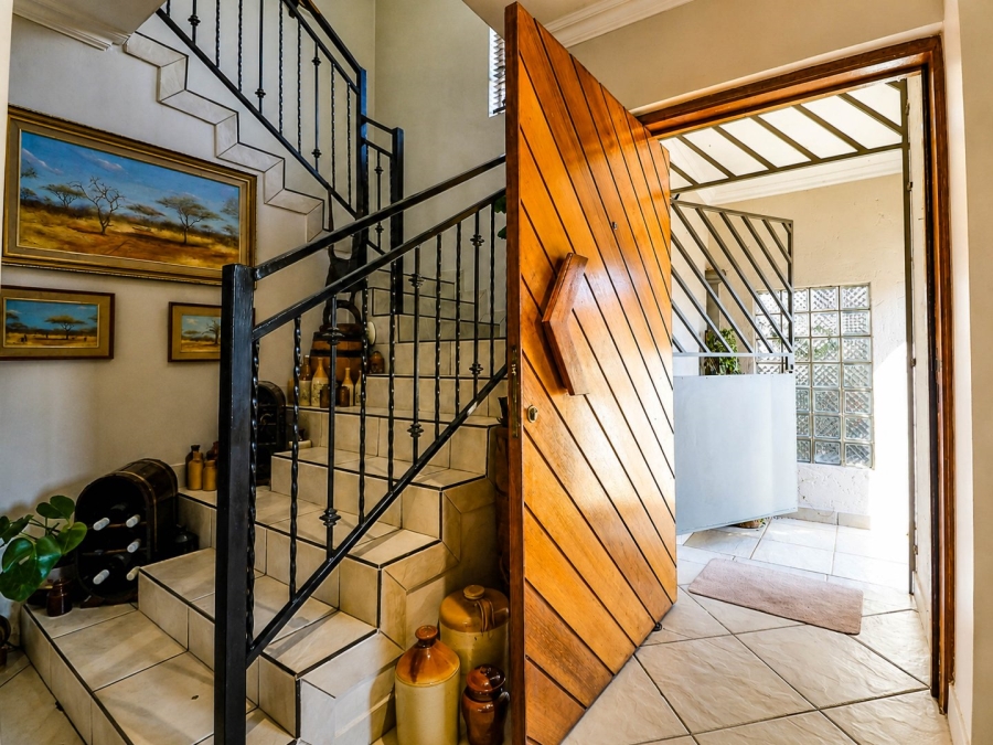 3 Bedroom Property for Sale in Faerie Glen Gauteng