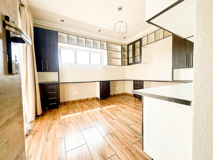 To Let 4 Bedroom Property for Rent in Zambezi Manor Lifestyle Estate Gauteng