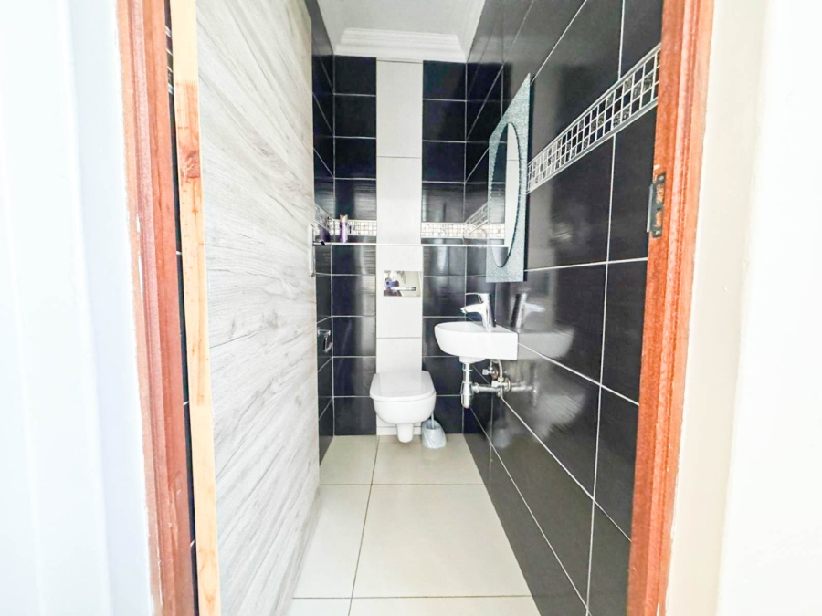 To Let 4 Bedroom Property for Rent in Zambezi Manor Lifestyle Estate Gauteng