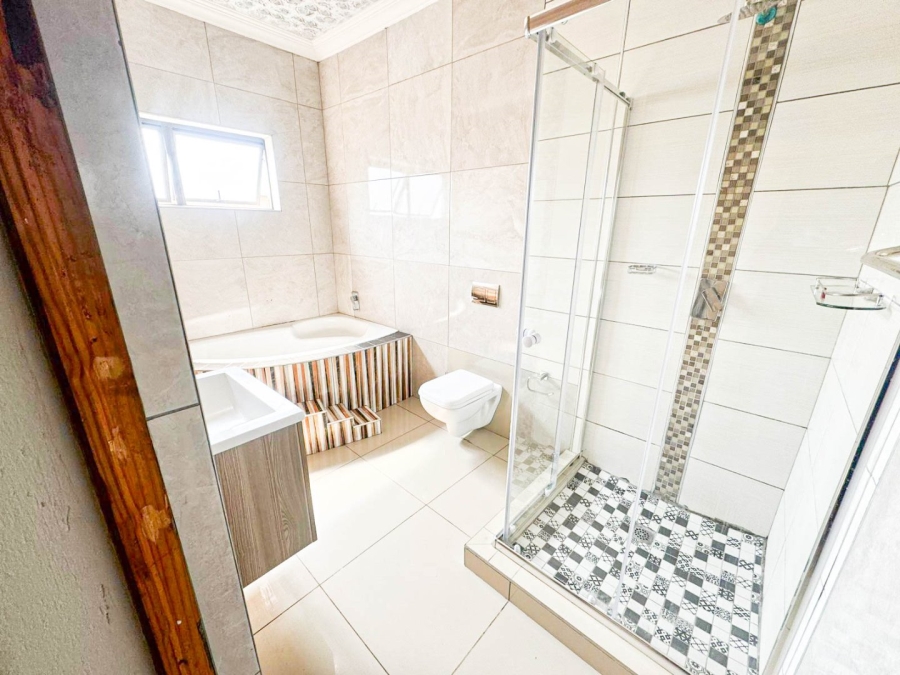 To Let 4 Bedroom Property for Rent in Zambezi Manor Lifestyle Estate Gauteng