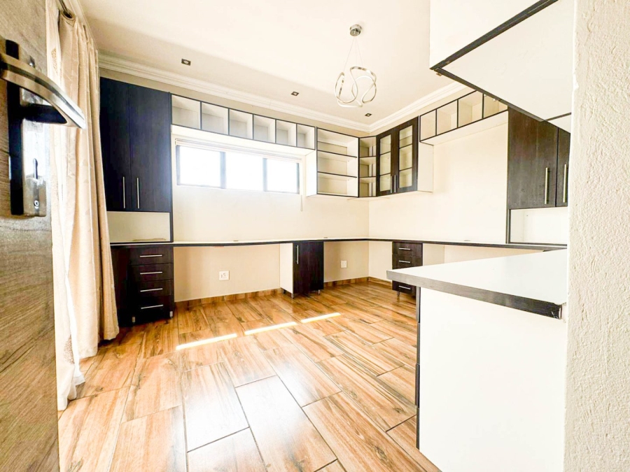 To Let 4 Bedroom Property for Rent in Zambezi Manor Lifestyle Estate Gauteng