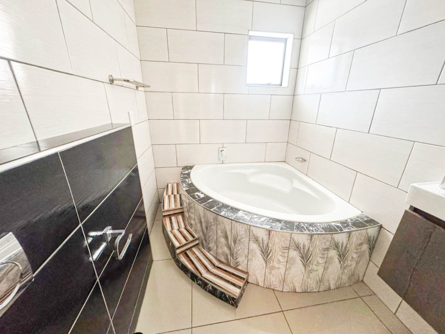 To Let 4 Bedroom Property for Rent in Zambezi Manor Lifestyle Estate Gauteng