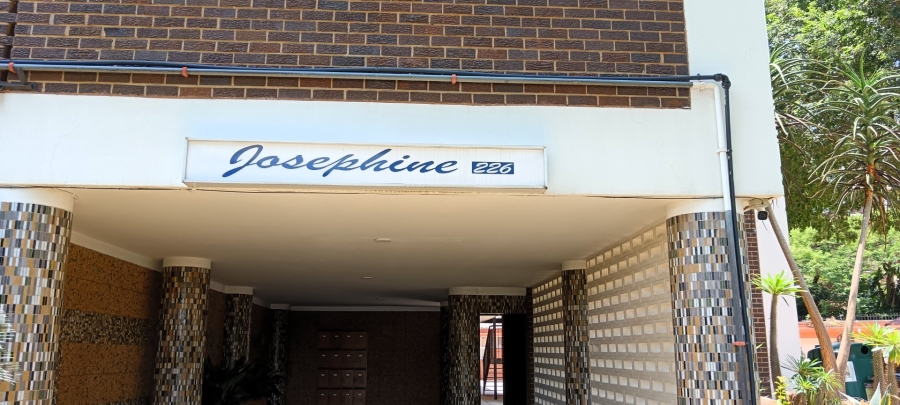 To Let 1 Bedroom Property for Rent in Groenkloof Gauteng