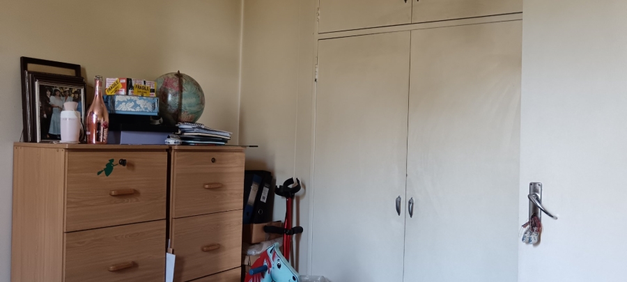 To Let 1 Bedroom Property for Rent in Groenkloof Gauteng