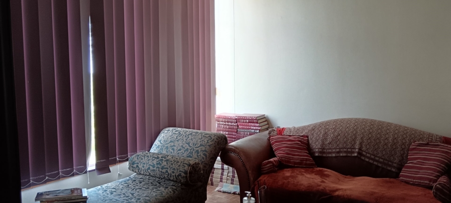 To Let 1 Bedroom Property for Rent in Groenkloof Gauteng