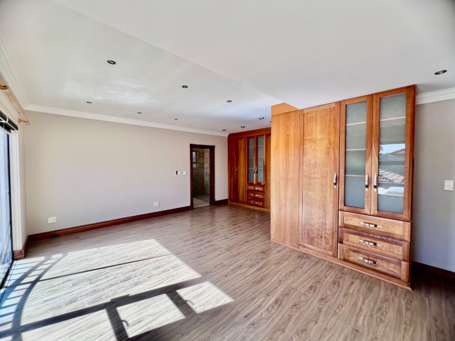 To Let 3 Bedroom Property for Rent in Silverwoods Country Estate Gauteng