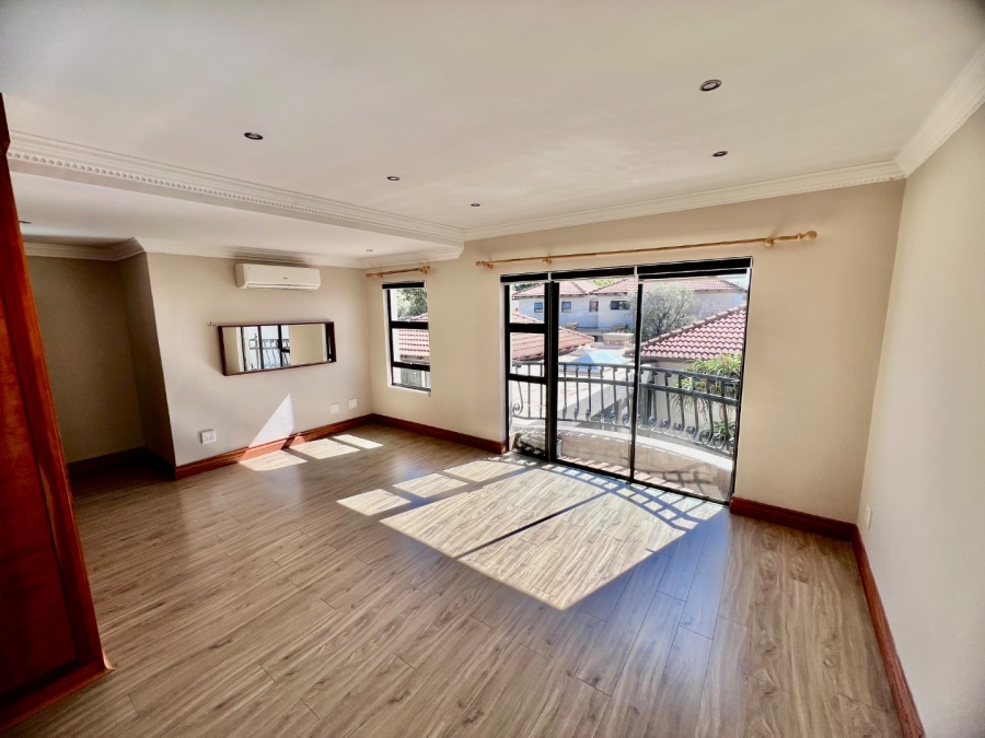 To Let 3 Bedroom Property for Rent in Silverwoods Country Estate Gauteng