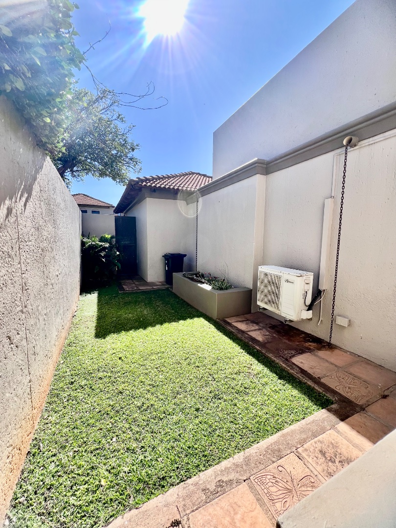 To Let 3 Bedroom Property for Rent in Silverwoods Country Estate Gauteng