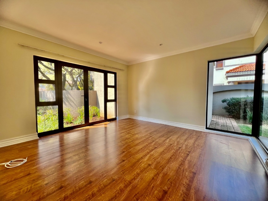 To Let 4 Bedroom Property for Rent in Silver Lakes Golf Estate Gauteng