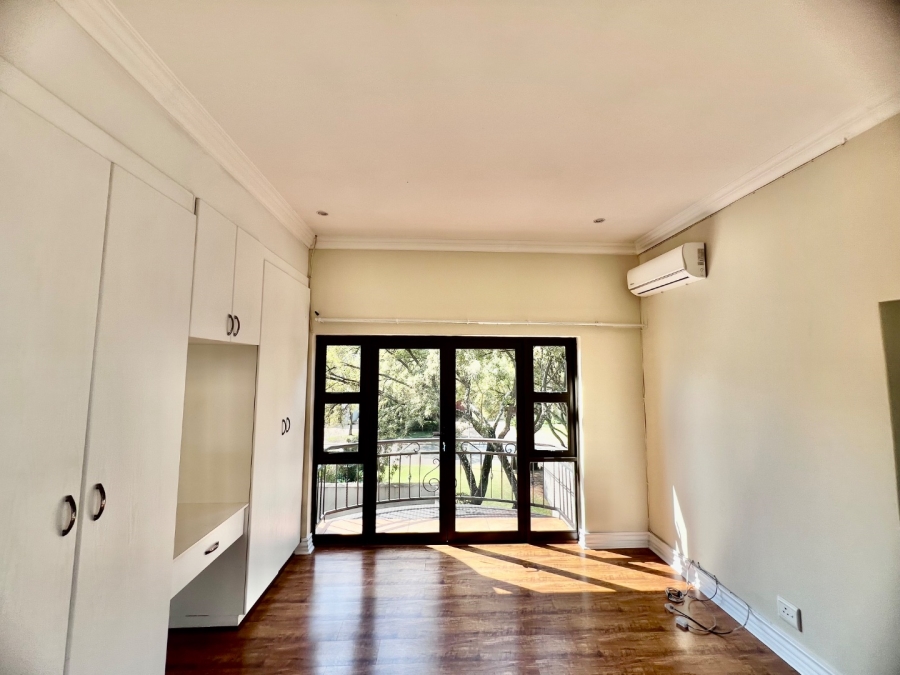 To Let 4 Bedroom Property for Rent in Silver Lakes Golf Estate Gauteng