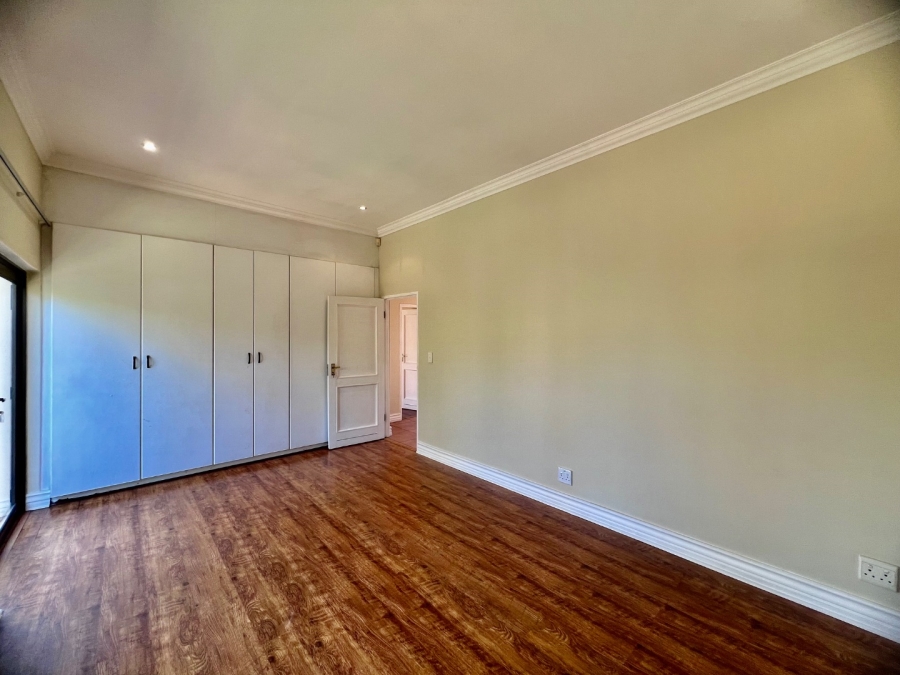 To Let 4 Bedroom Property for Rent in Silver Lakes Golf Estate Gauteng