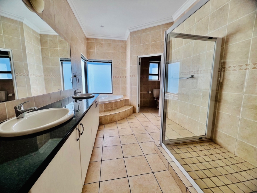 To Let 4 Bedroom Property for Rent in Silver Lakes Golf Estate Gauteng