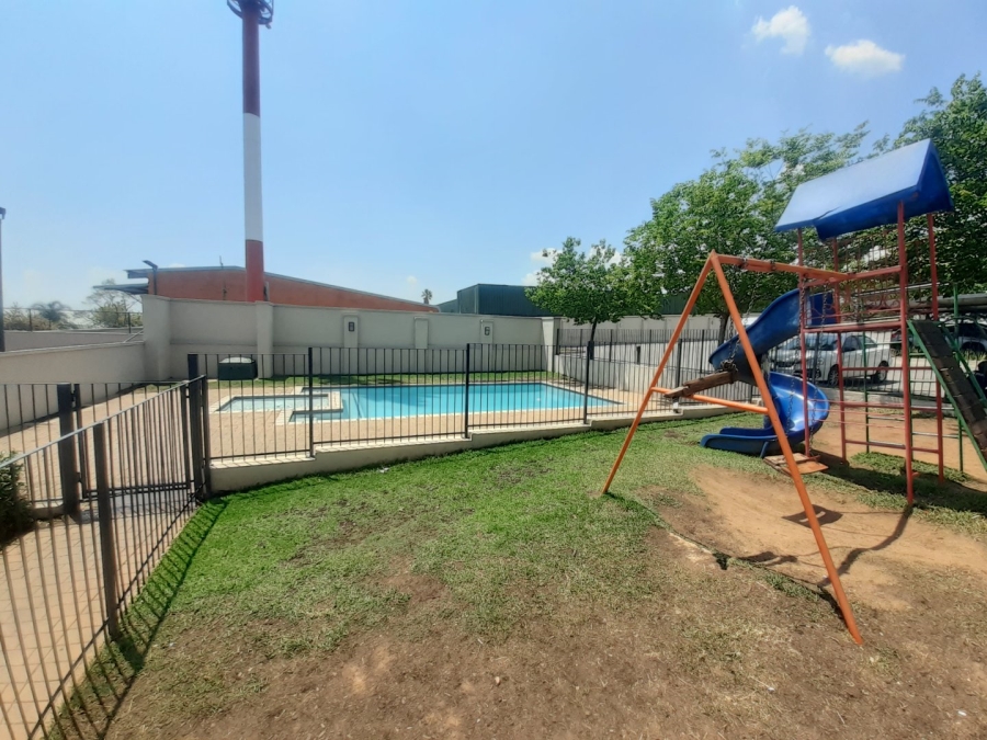 2 Bedroom Property for Sale in Ferndale Gauteng