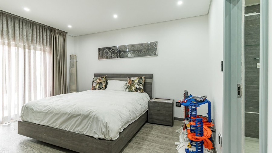 4 Bedroom Property for Sale in Eye of Africa Gauteng