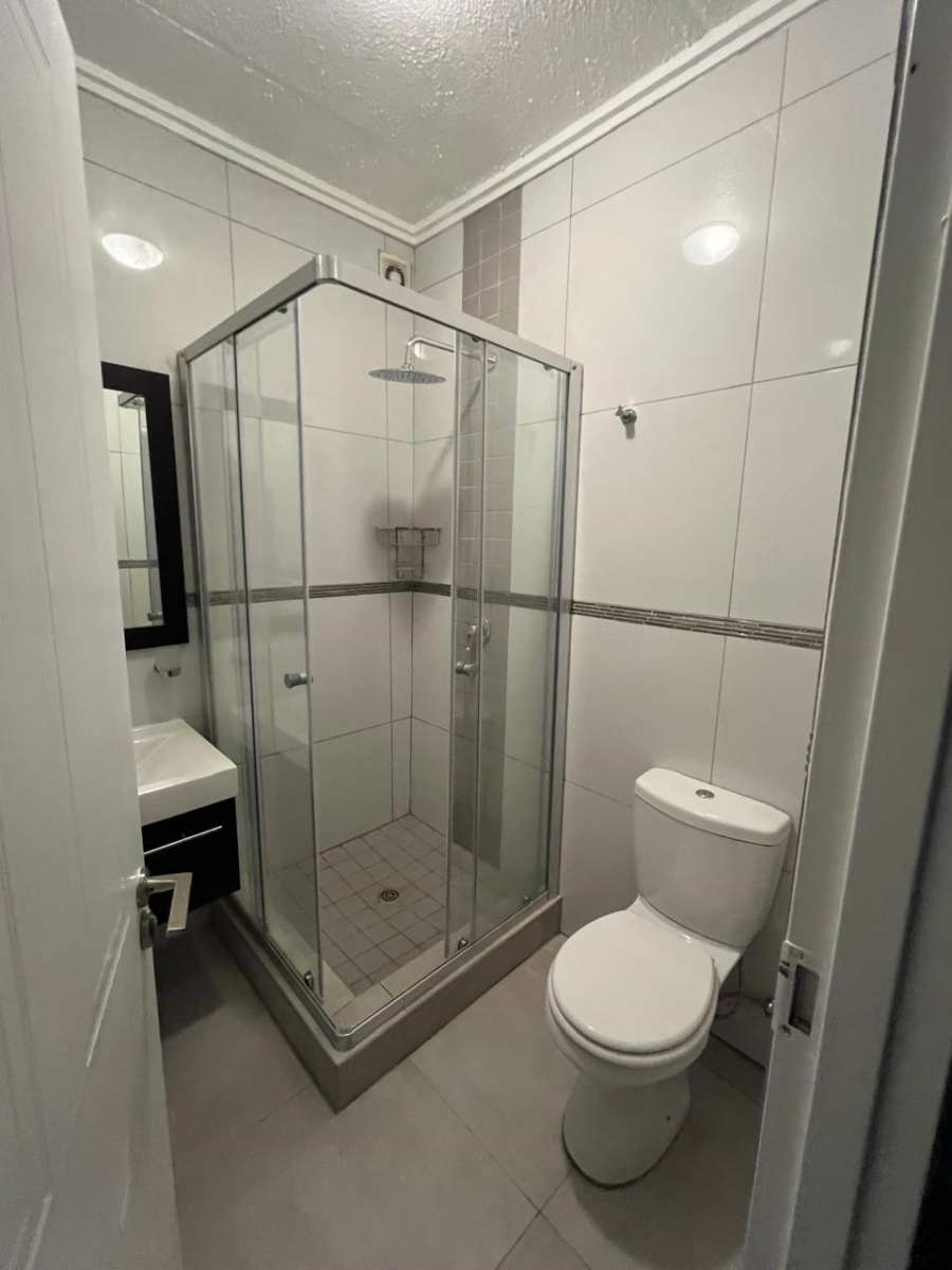 To Let 2 Bedroom Property for Rent in Ferndale Gauteng