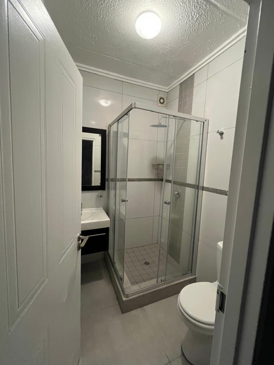 To Let 2 Bedroom Property for Rent in Ferndale Gauteng
