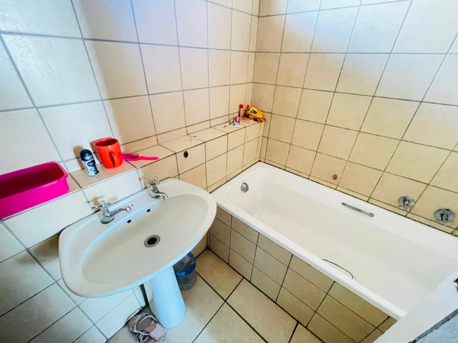 2 Bedroom Property for Sale in Pretoria Gauteng