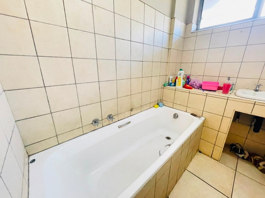 2 Bedroom Property for Sale in Pretoria Gauteng