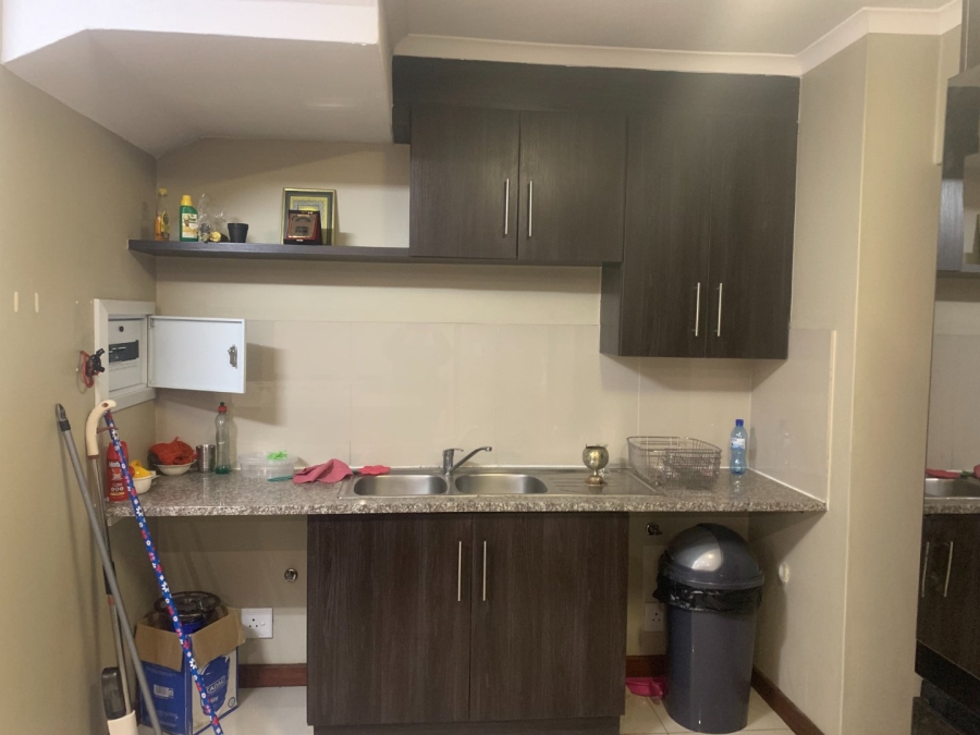 4 Bedroom Property for Sale in Raslouw Gardens Gauteng