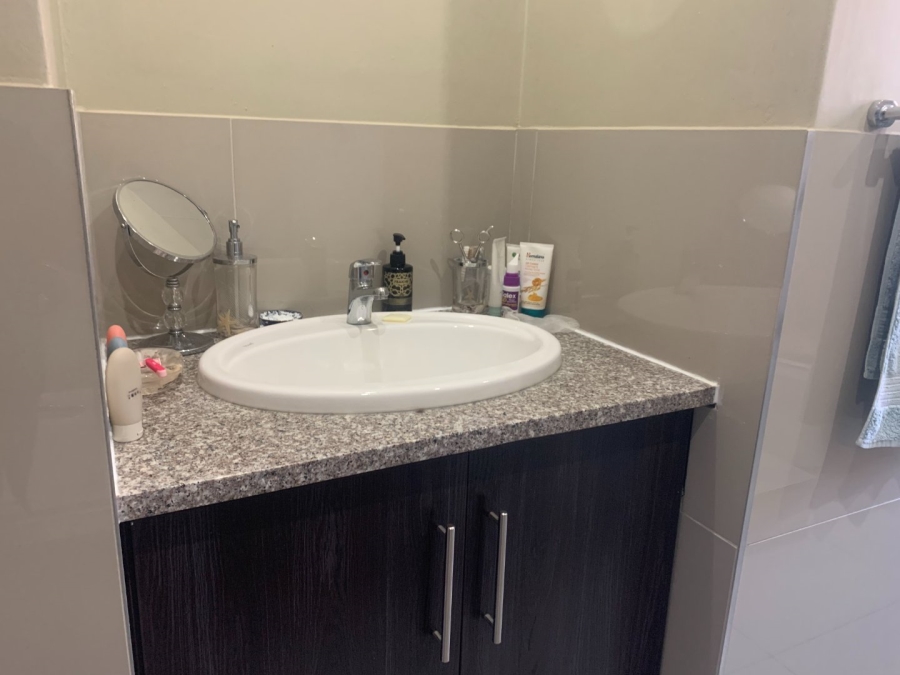 4 Bedroom Property for Sale in Raslouw Gardens Gauteng