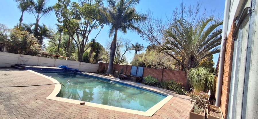 5 Bedroom Property for Sale in Pretoria Gardens Gauteng