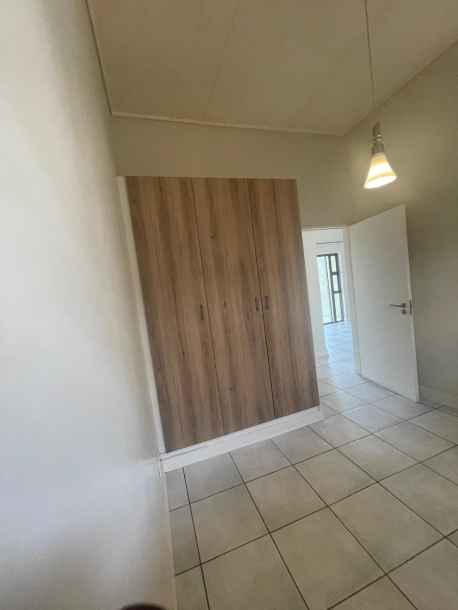 2 Bedroom Property for Sale in Linbro Park Gauteng