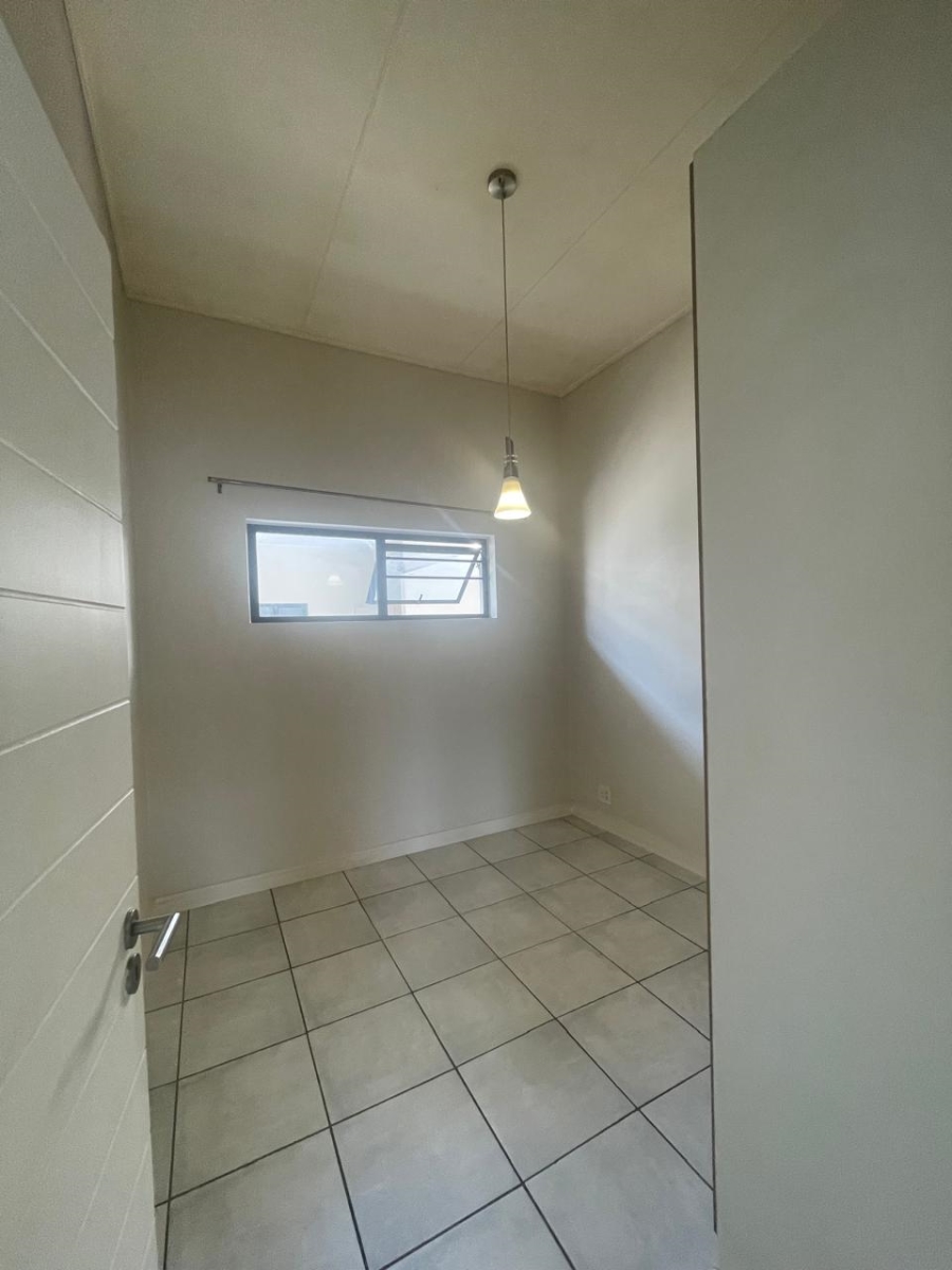 2 Bedroom Property for Sale in Linbro Park Gauteng