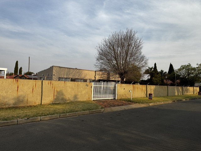 4 Bedroom Property for Sale in Edleen Gauteng