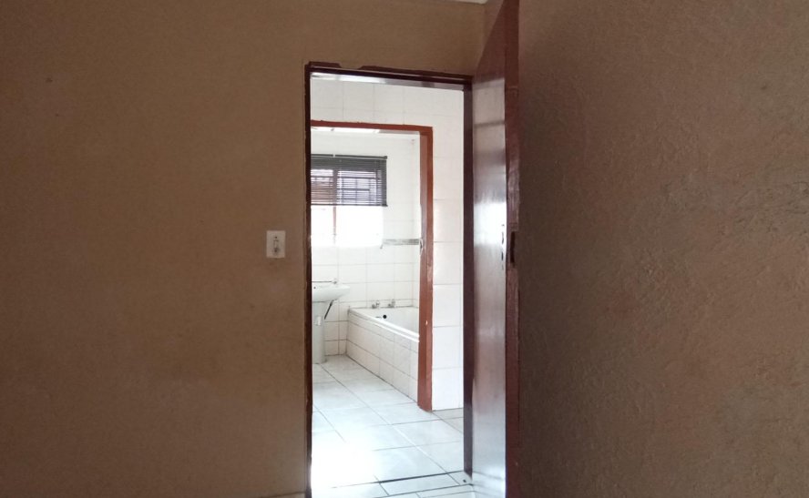 3 Bedroom Property for Sale in Soshanguve FF Gauteng
