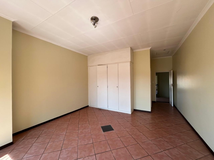 3 Bedroom Property for Sale in Eco Park Gauteng